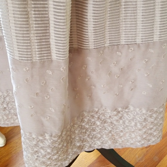 DE Collection Dress! - Picture 4 of 8